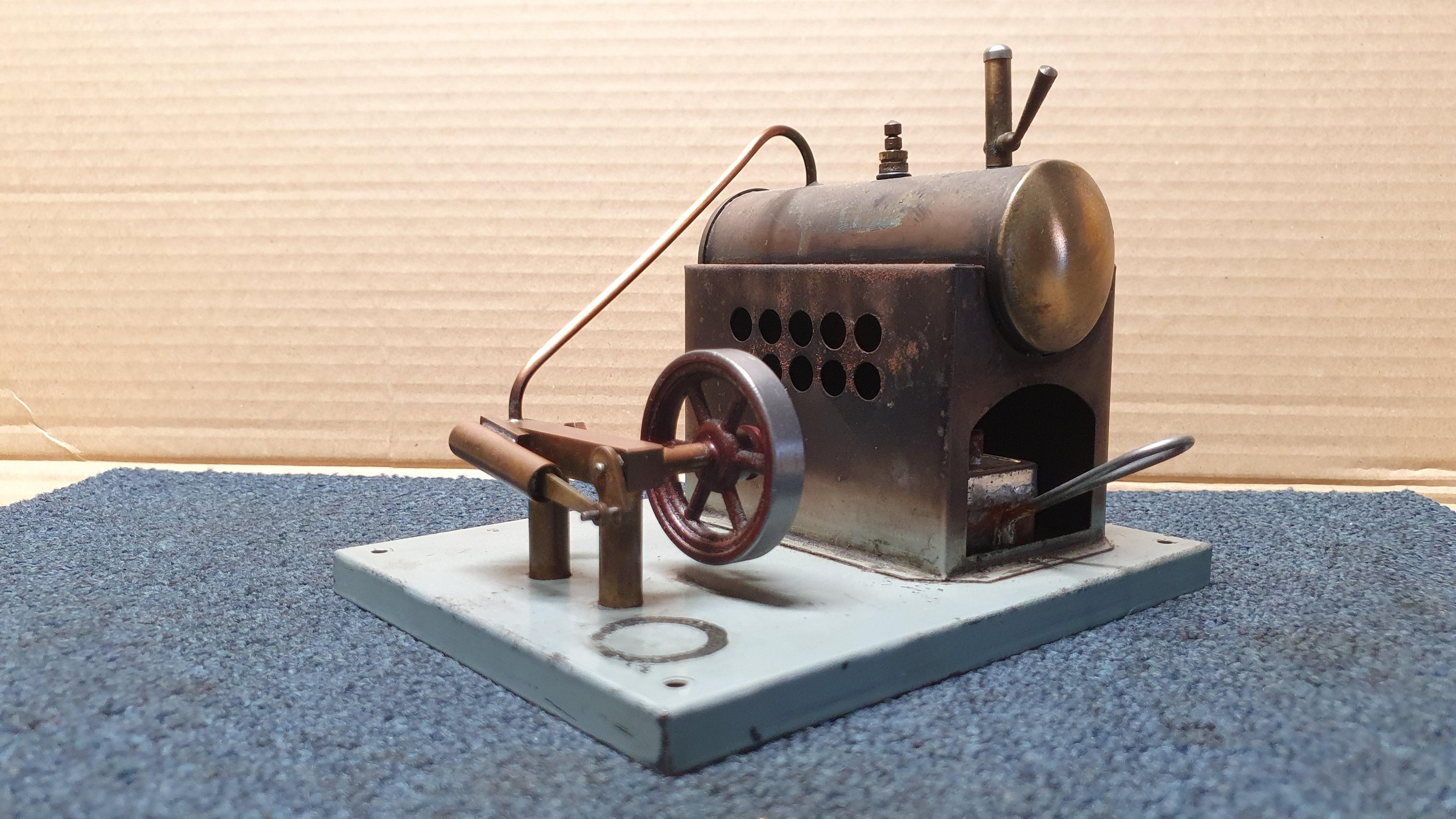 Early production Parken model steam engine