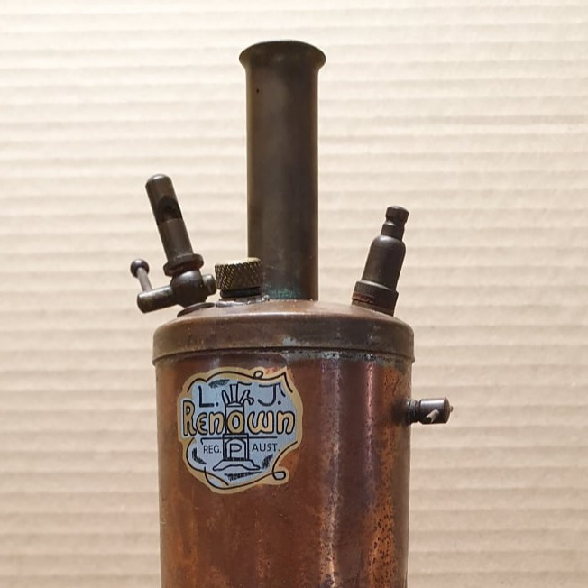 Renown decal on boiler