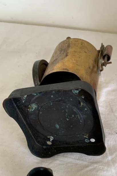 Underside view of K-Dee steam engine