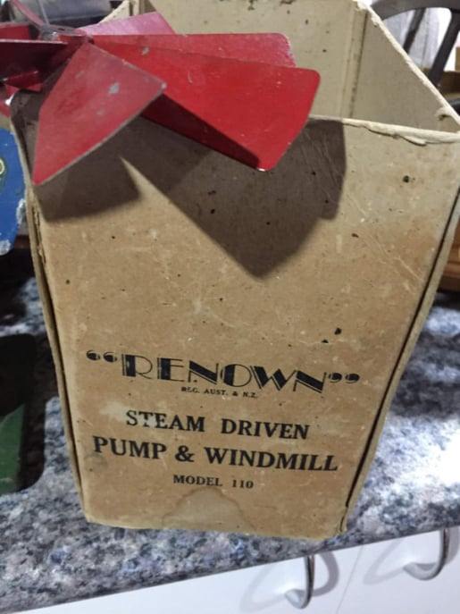 Renown Windmill cardboard box